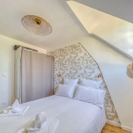 Le Lampadaire Du Martreuil Villa Pierrefonds