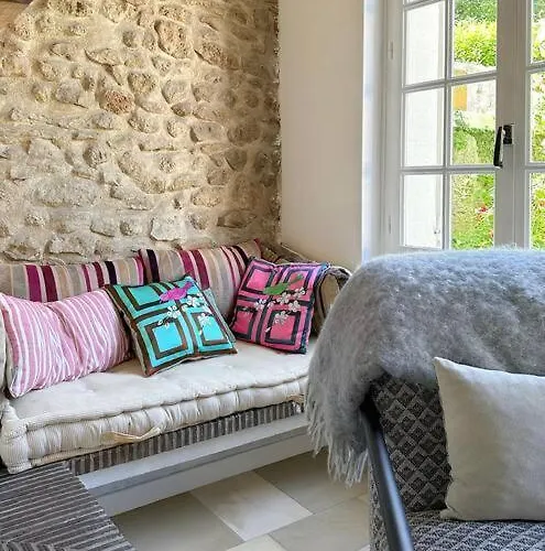 Le Lampadaire Du Martreuil Villa *